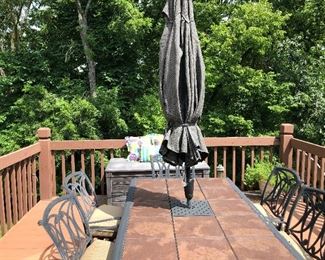 Patio table, umbrella and 6 chairs
