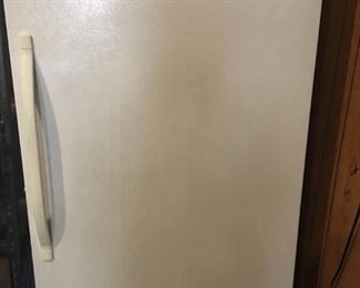 Kenmore Full Size Standing Freezer 5 years old