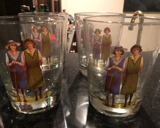 Set up 4 golfer high ball glasses
