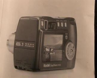 Kodak Easy Share camera and carrying case
