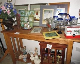 Hall table and assorted decorative items