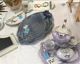 Platter, vase & tea set