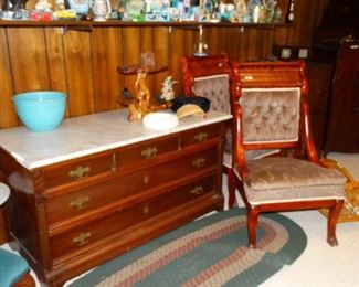 East Lake Marble Chest