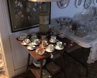 Small table, cups & saucers