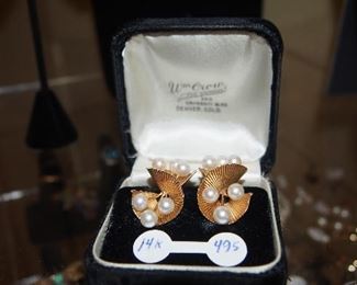 Gold and pearl earrings