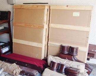 FINE Brunswick Montibello Pool Table (retail $7,500) with matching chairs and pool stick holder