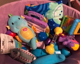 Infant and toddler toys 
