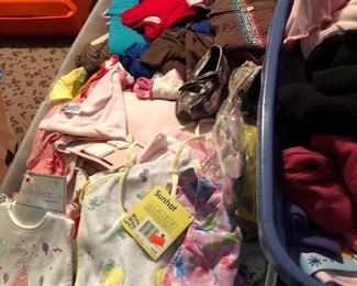 Girls clothing (newborn-4t)