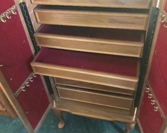 Jewelry cabinet