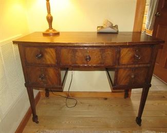 nice little sideboard w/ flame veneer