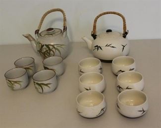 Handgemalt Stoneware Tea Set and Asian Set
