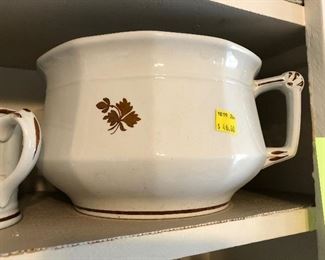 Tea Leaf ironstone chamber pot