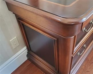 https://www.grasons.com/wp-content/uploads/2019/10/20191007-125918-113902-VMPID9aX.jpg
