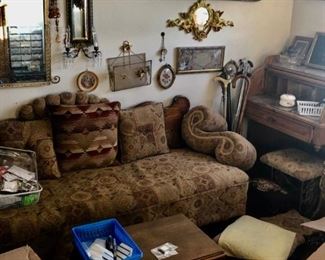 Antique coach makes out into two twin beds