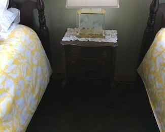 Lamps and many end table not shown