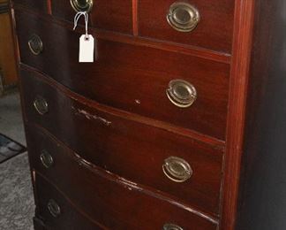 Mahogany chest of drawers