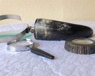 horn magnifying glass