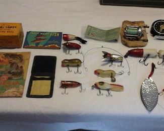 Large collection of vintage fishing lures 