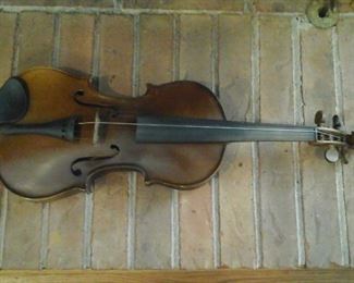 vintage violin 