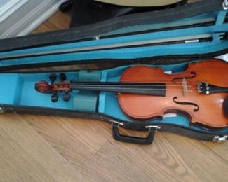 Made in China violin