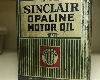 Old 1920's Sinclair Opaline Motor Oil Can. 
Please read our terms and conditions section (We do not pre-sale head of the sales start date)