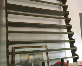 Plate rack to hang on wall