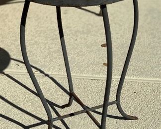 Patio Tile Top Side Table	21in H x 14in diameter	