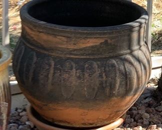 Lg Terracotta Planter/Pot	16in H x 18in Diameter	