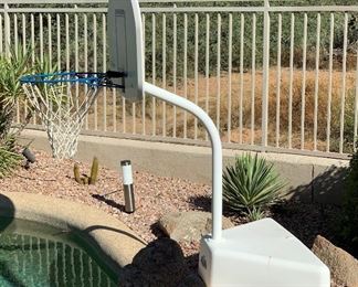 Poola Hoops Pool Basketball Hoop	71x43x62in	HxWxD