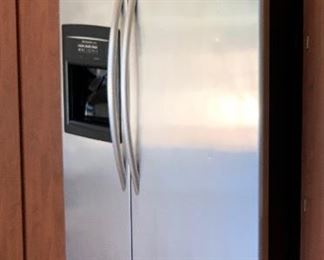 KitchenAid Side by Side Refrigerator KSRA25ILSS13	70x36x36in	HxWxD