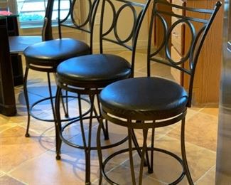 3pc Swivel Counter Height Stools/Chairs	39x16.5x17in D seat height : 23.5in	HxWxD
