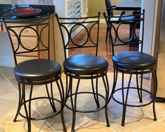 3pc Swivel Counter Height Stools/Chairs	39x16.5x17in D seat height : 23.5in	HxWxD
