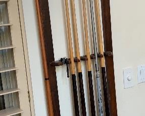 8ft Connelly Billiards Pool Table Prescott Model	32x56x100in	HxWxD
