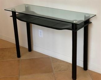 Contemporary Glass/Leather/Steel Hall Table	31x47x16in	HxWxD
