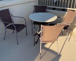 Patio Table w/ 3 Chairs	 	

