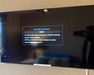 Samsung 40 in 1080p TV UN40H5500AF	21in H x 36in W	
