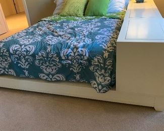 Full Size Kids Platform Bed	35x75x87in	HxWxD
