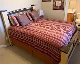 Queen Natural Wood Faux Marble Bed	57x68x93	HxWxD
