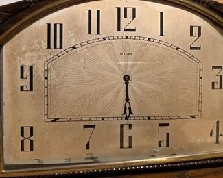 Vintage 8-Day Clock	 	
