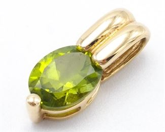 Dazzling Ladies Peridot 14k Yellow Estate Pendant