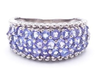 Gorgoeus Tanzanite Estate Ring in 10k White Gold
