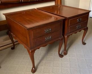 Pennsylvania House Queen Anne Side Table #1	22x19.5x27.5in	HxWxD
Pennsylvania House Queen Anne Side Table #2	22x19.5x27.5in	HxWxD