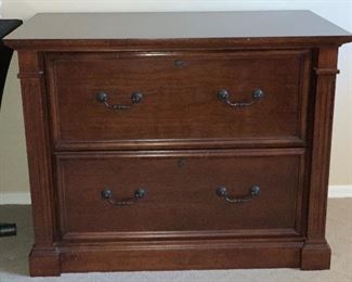 DarkWood Lateral 2-Drawer File Cabinet	30x39x23in	HxWxD
