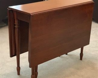 Vintage Drop Leaf Table	29x36x13.5-54in	HxWxD