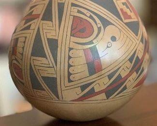 Mata Ortiz Elias Pena Native American Pottery	12in H x 11in Diameter	