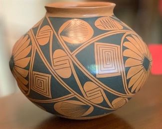 AS-IS Mata Ortiz Roberto Banuelos Pottery