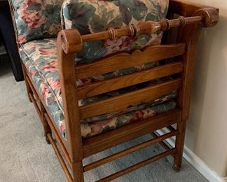 Statesville & Ross Oak Loveseat/Padded Bench	34x51x23in	HxWxD