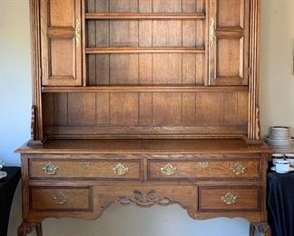 Link Taylor Old English Sideboard/Hutch	83x67x21in	HxWxD