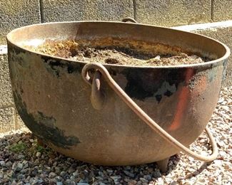Huge Cast Iron Pot/Kettle/Cauldron