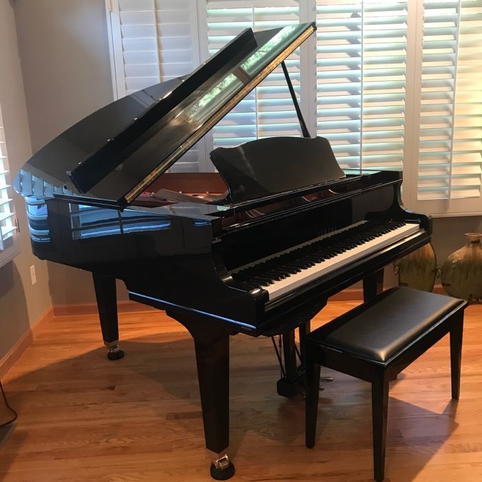 Yamaha Baby Grand Player Piano-C1 Series Polished Ebony